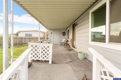 5422 Portland Rd NE, Salem, OR 97305 - photo 4