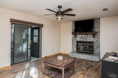 673 Bocage Rd, Cantonment, FL 32533 - photo 4