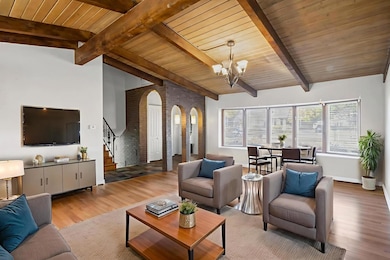 3475 Tamarind Dr, Northbrook, IL 60062 - photo 4