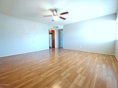 4202 W Lawrence Ln, Phoenix, AZ 85051 - photo 4