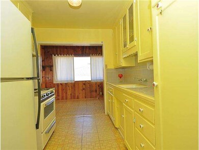 Front house - kitchen