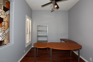Den-Office