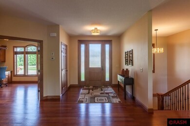 23 Howard Ct, North Mankato, MN 56003 - photo 2