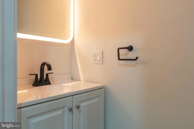 2250 N 2nd St, Philadelphia, PA 19133 - photo 7