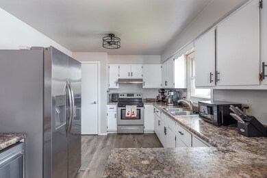 2915 S Gladys Ave, Appleton, WI 54915 - photo 5