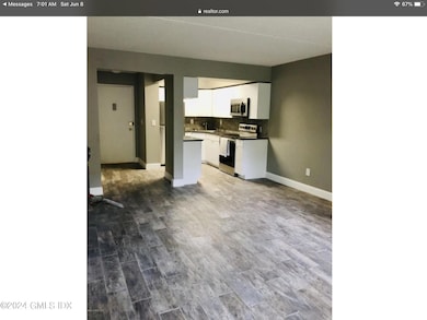 Greenwich Green unit 207, Old Greenwich, CT 06870 - photo 2