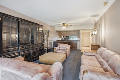 1502 Whitehall Dr unit 201, Davie, FL 33324 - photo 4