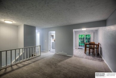 12961 Larimore Cir, Omaha, NE 68164 - photo 6
