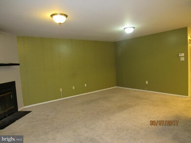 63 Ashlar Hill Ct, Parkville, MD 21234 - photo 3