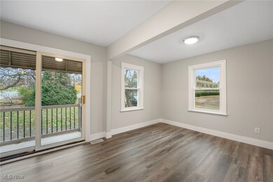 1925 Robindale St, Wickliffe, OH 44092 - photo 3