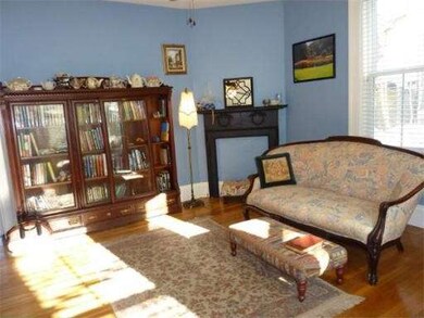 96 Chestnut St unit 1, Brookline, MA 02445 - photo 3