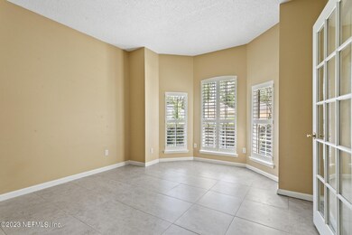 1648 Highland View Ct