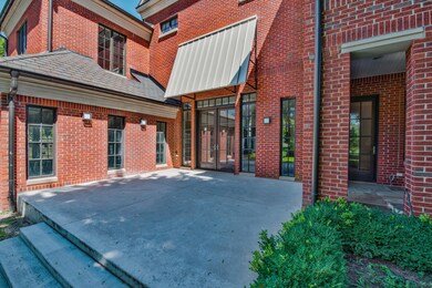 200 Aspen Rd, Birmingham, MI 48009 - photo 4