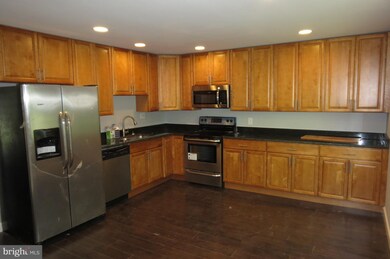 132 Daimler Dr unit 6, Capitol Heights, MD 20743 - photo 5