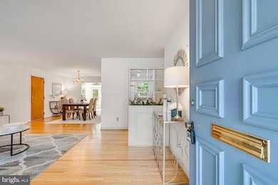 14113 Chadwick Ln, Rockville, MD 20853 - photo 6