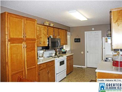 706 Timber Way, Weaver, AL 36277 - photo 6