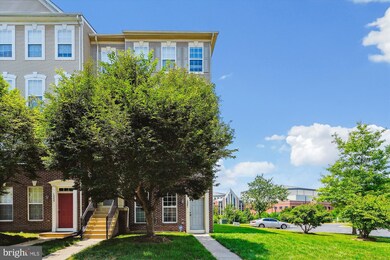 15551 John Diskin Cir, Woodbridge, VA 22191 - photo 3