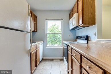 7441 Jennifer Way, Sykesville, MD 21784 - photo 5