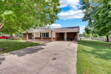 2137 Browntown Rd, Sparta, TN 38583 - photo 2