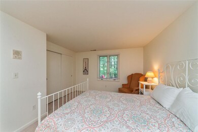 3 Orchard View Dr, Amherst, NH 03031 - photo 2