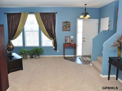 2310 S Mineral Dr, Papillion, NE 68046 - photo 3