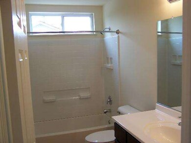 1812 Cambridge Dr unit 2, Carpentersville, IL 60110 - photo 7