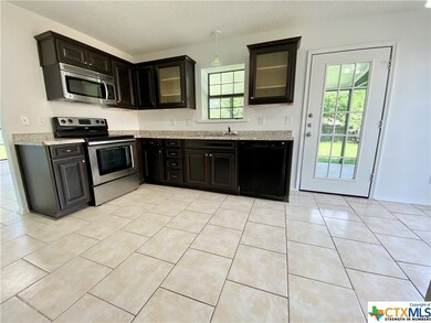 118 Zarley Dr, Copperas Cove, TX 76522 - photo 6