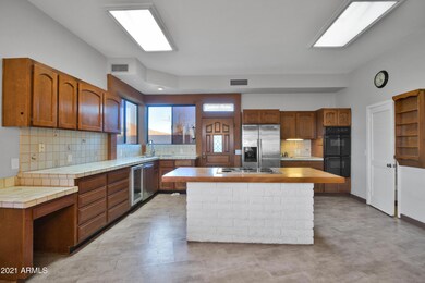 Large Entertaining Kitchen