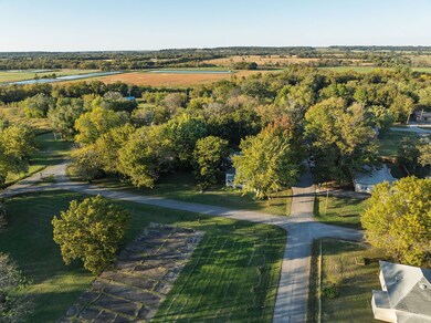 311 N Amarillo St, Pensacola, OK 74301 - photo 5