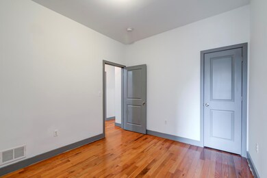 157 Bidwell Ave unit 1, Jersey City, NJ 07305 - photo 3