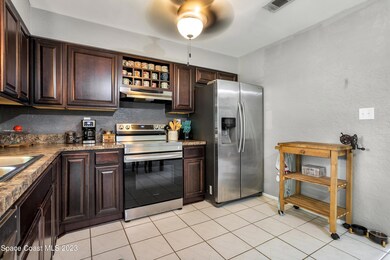 Kitchen 2 7390 Calmoso
