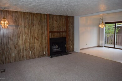 4301 Iowa Dr unit A, Anchorage, AK 99517 - photo 3
