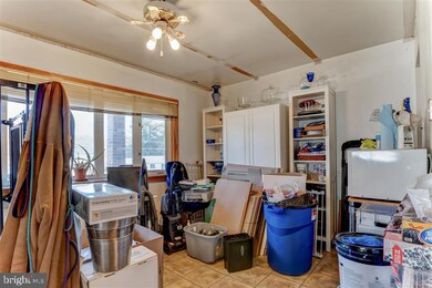 5107 Tyburn Ct, Temple Hills, MD 20748 - photo 5