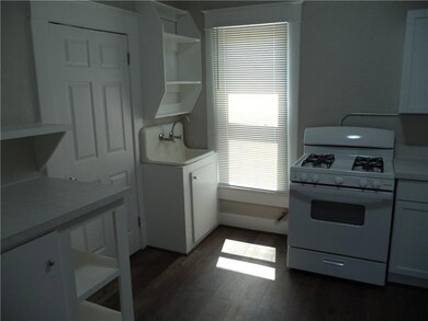 605 E Springer Ave unit 3, Guthrie, OK 73044 - photo 3