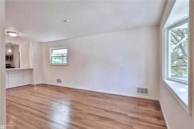 1302 Greenview Dr, Bethlehem, PA 18018 - photo 5