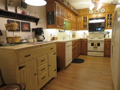 1523 Carol Ln, Wichita Falls, TX 76302 - photo 7