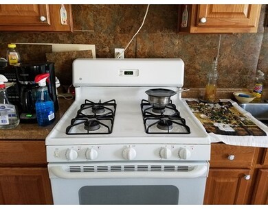 123 Shaw St, Lowell, MA 01851 - photo 7