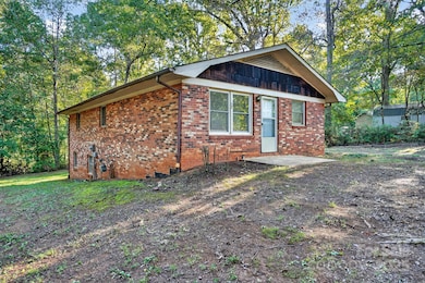 1494 Carpenter St, Newton, NC 28658 - photo 2