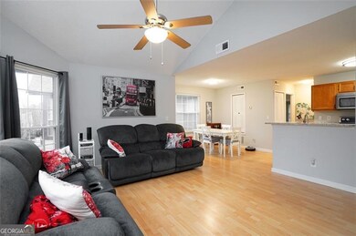 905 Wentworth Ct, Alpharetta, GA 30022 - photo 5