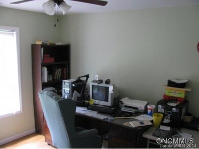office/3rd bedroom on main fl