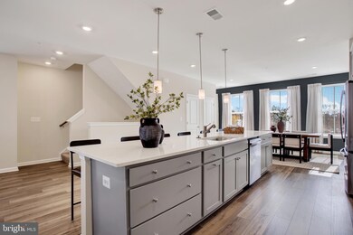 1006 Swallowtail Ln, Manassas, VA 20110 - photo 6