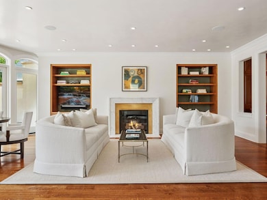 2683 E Lake of the Isles Pkwy, Minneapolis, MN 55408 - photo 6