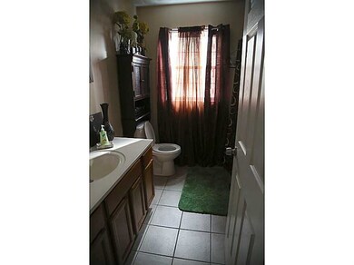47 Hamilton St, Providence, RI 02907 - photo 3