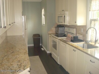 621 Willow Crest Dr, Pittston, PA 18640 - photo 6