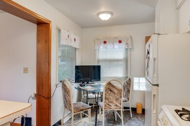 1312 Carlton Ave NE, Grand Rapids, MI 49505 - photo 7