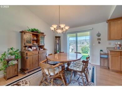 2230 Champ Place, Longview, WA 98632 - photo 6