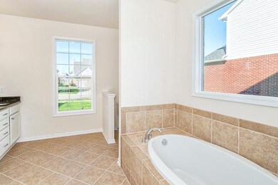 534 Parkside Ct unit 16, Chelsea, MI 48118 - photo 7