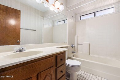 2nd Floor Bath