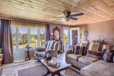 37 Marsh Stream Road Interiors-14