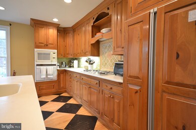 102 Lansdowne Ct, Lansdowne, PA 19050 - photo 7